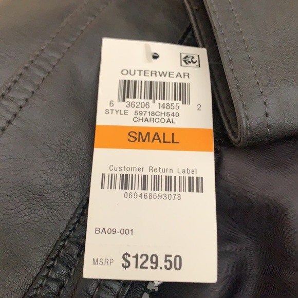 Black faux leather jacket Inc. NWT mandarin collar, 4 pockets , 1 zips Men’s Sm - Picture 7 of 7